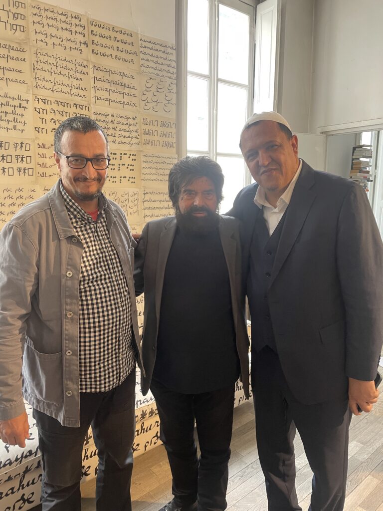 Abdel (président de Messagers de paix), Marek Halter et Hassan Chalghoumi
