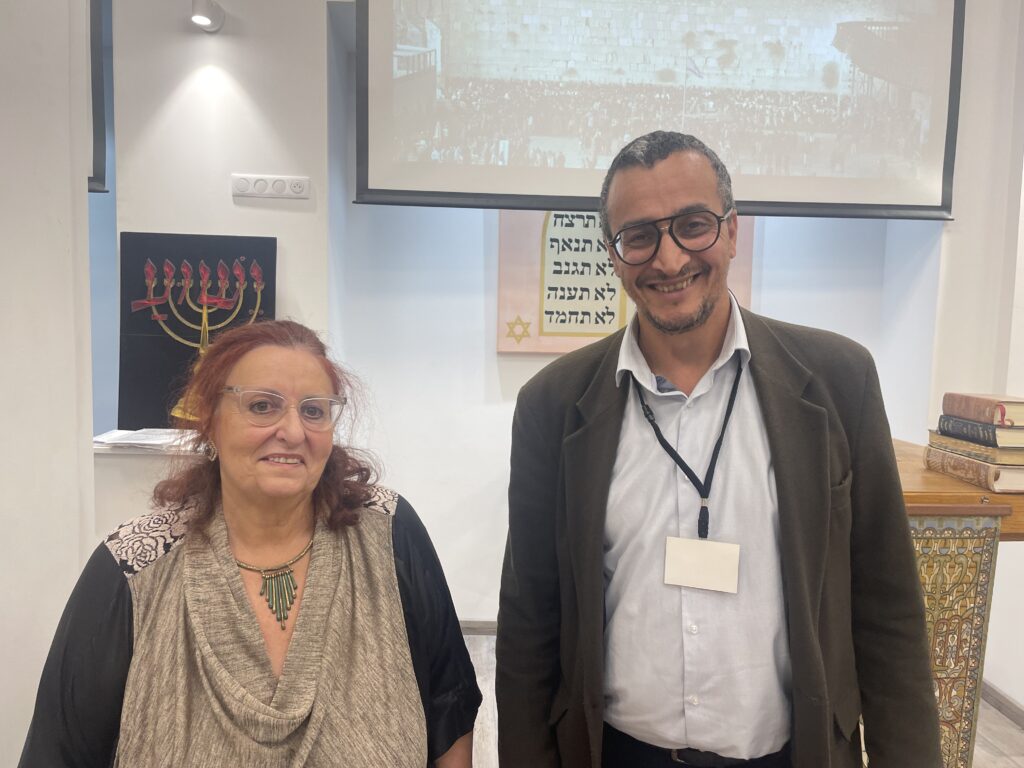 Annie-Paule Derczansky (Bâtisseuse de paix) & Abdelghani Boudjakdji (Messagers de paix)